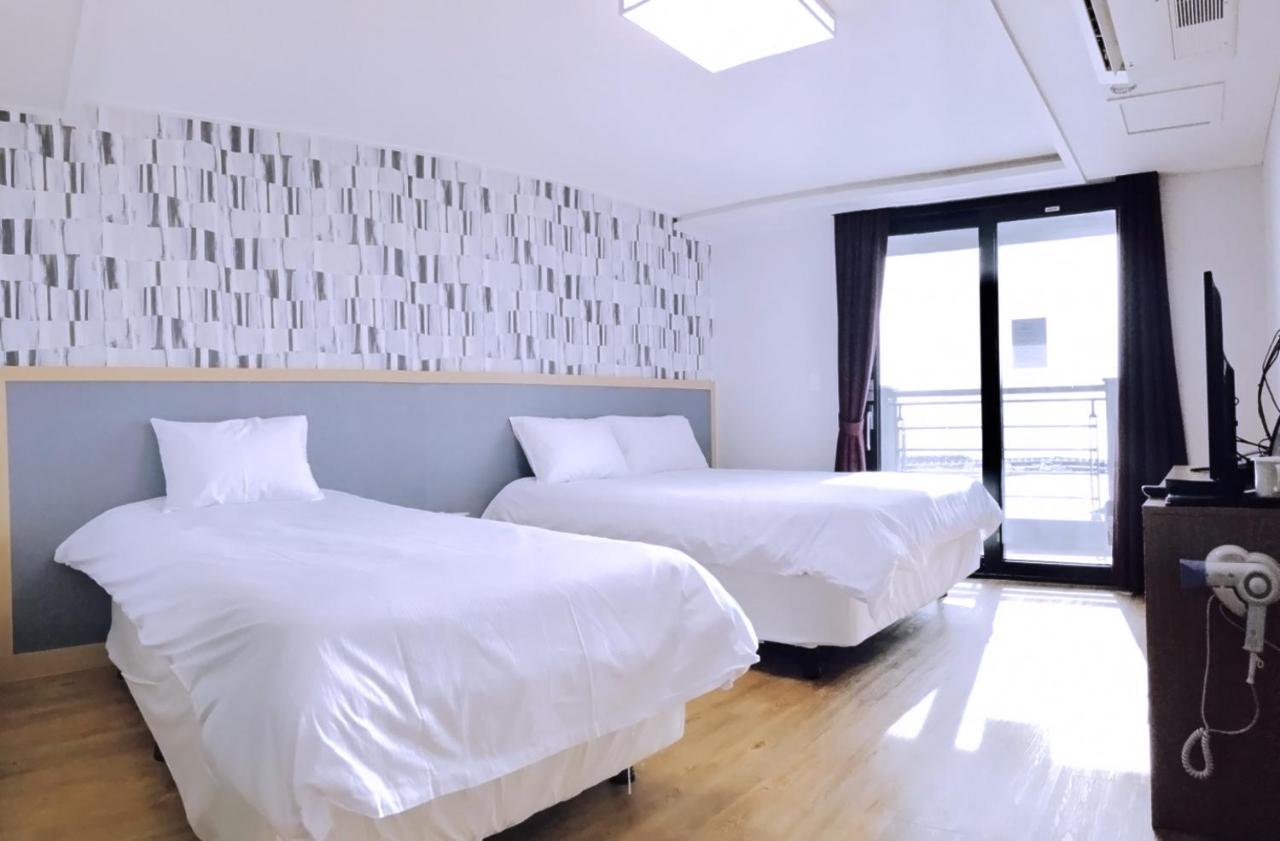 Jeju Moseulpo Hotel Σεογκουίπο Εξωτερικό φωτογραφία