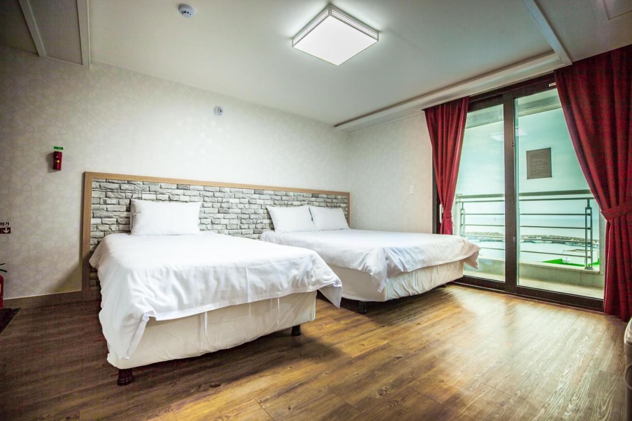 Jeju Moseulpo Hotel Σεογκουίπο Εξωτερικό φωτογραφία
